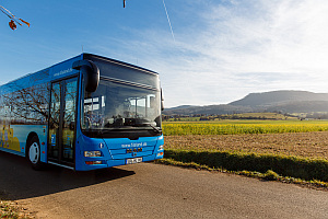 Bus des Filstal Mobilitätsverbundes unterwegs 